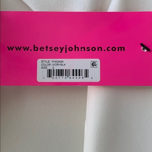 Betsey Johnson White & Black Professional Dress - Picture 5 of 6